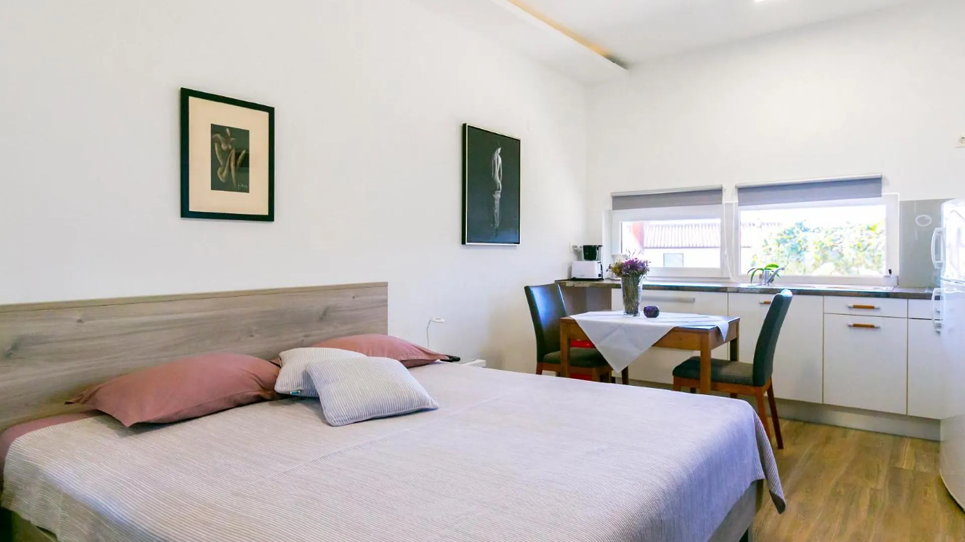 Elvira - Apartment Ulika - Mpolo Medulin 0*,  Croatia